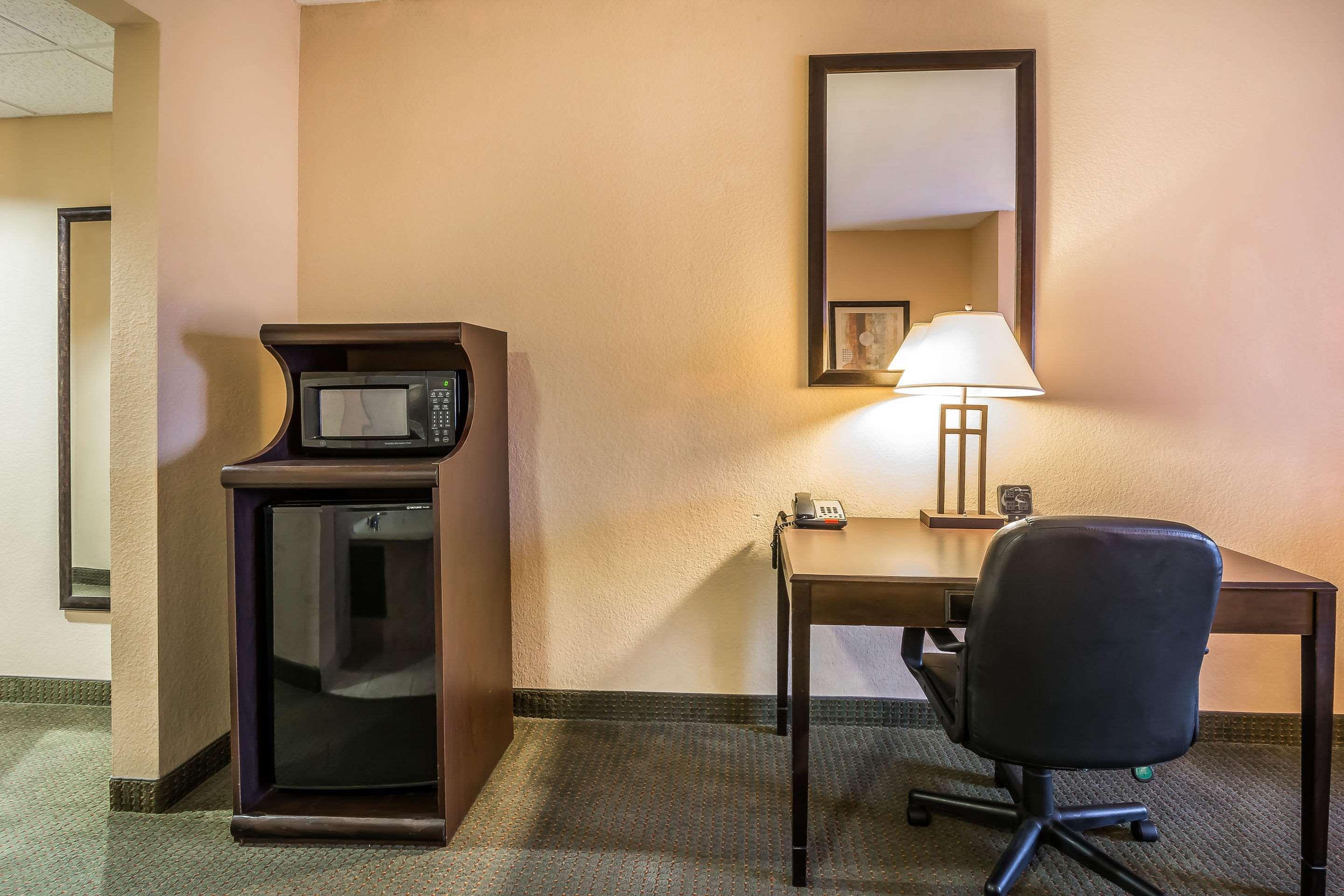 Comfort Suites West Jacksonville Exteriör bild