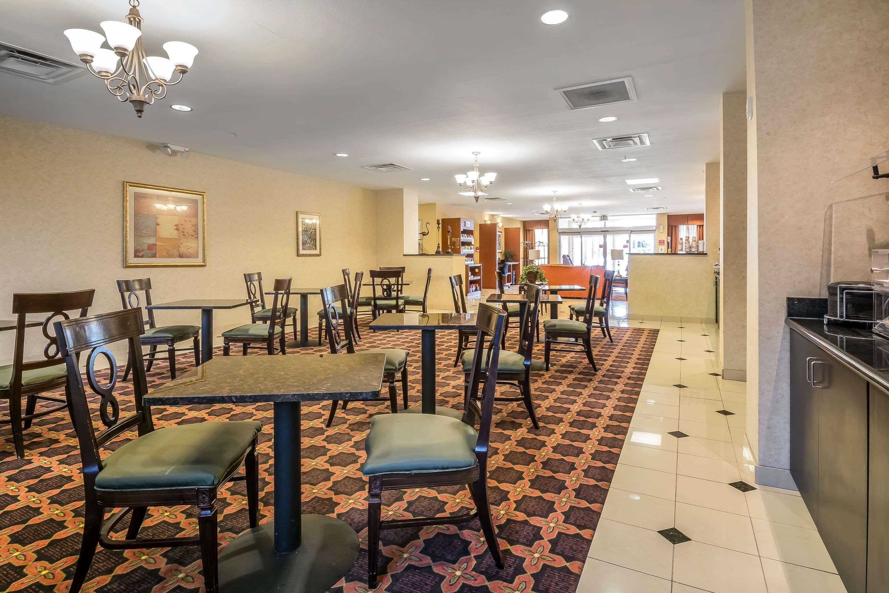 Comfort Suites West Jacksonville Exteriör bild
