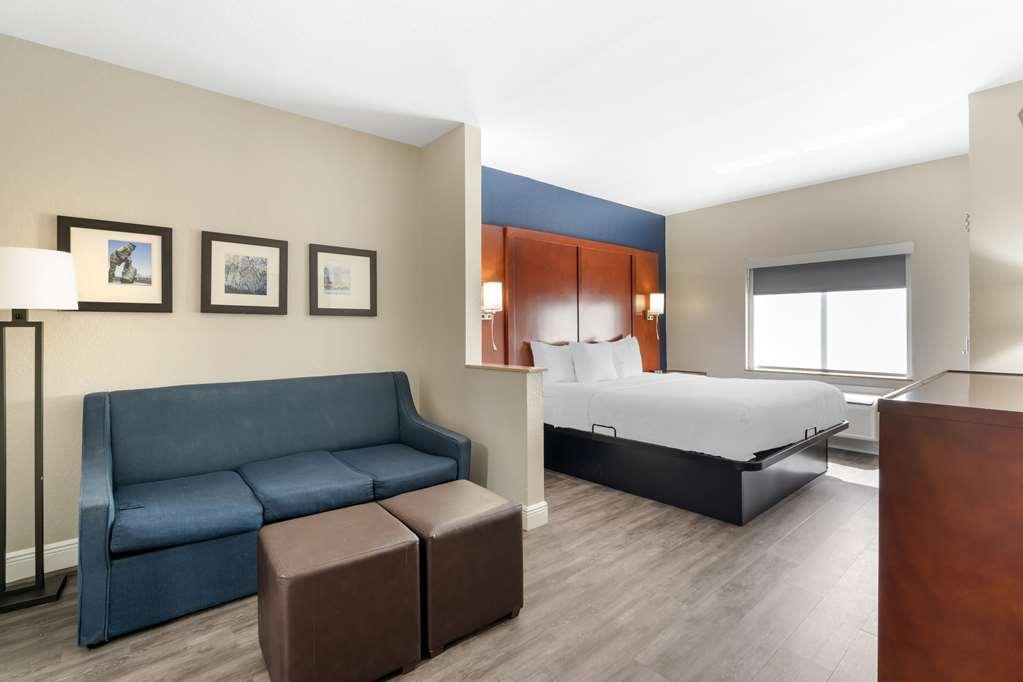 Comfort Suites West Jacksonville Rum bild